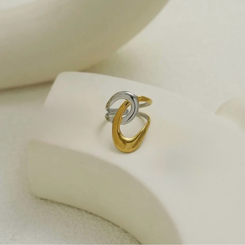 Two-Tone Sculptural Wave Adjustable Ring | Pvd Go… - image 1
